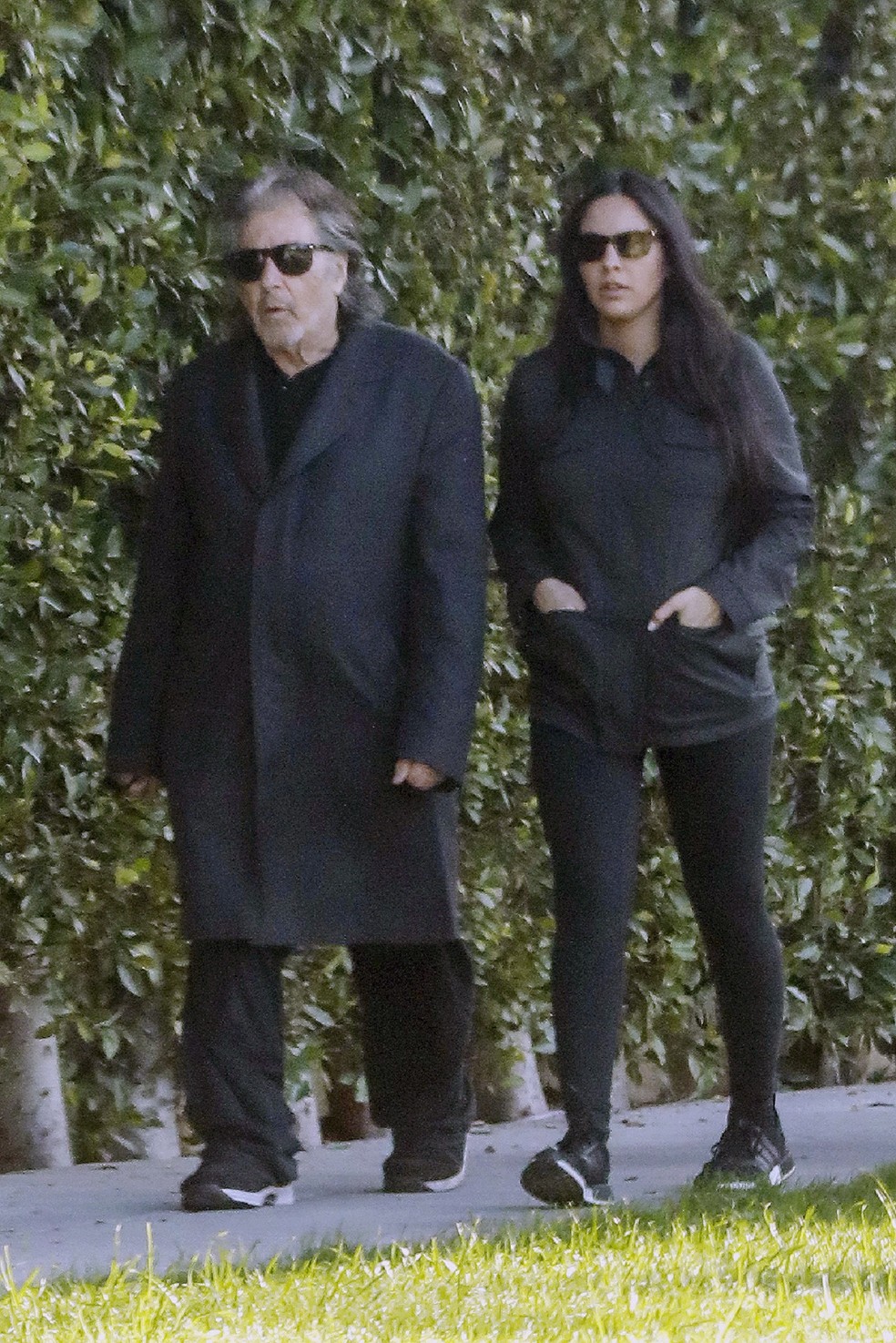 Al Pacino e namorada, Noor Alfallah — Foto: The Grosby Group