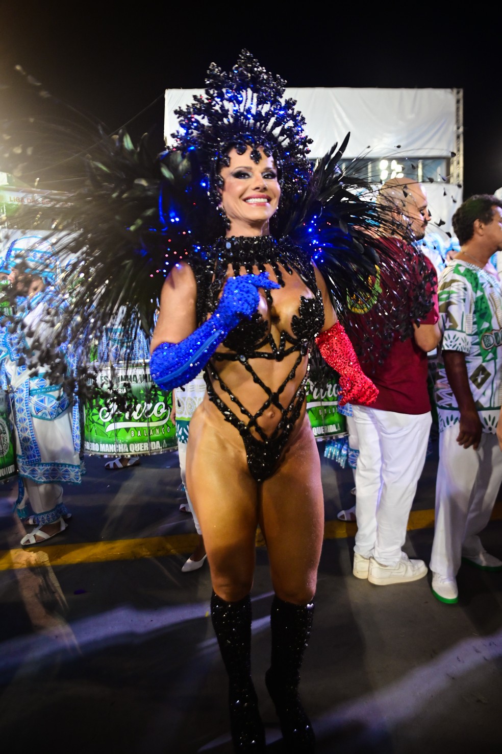 Viviane Araujo no desfile da Mancha Verde no Carnaval 2026 &mdash; Foto: Leo Franco e Nat&aacute;lia Rampinelli/ AgNews