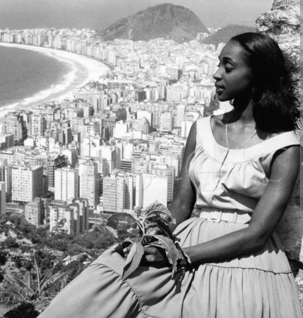 Léa Garcia iniciou na carreira artística com apenas 19 anos — Foto: Reprodução/Instagram