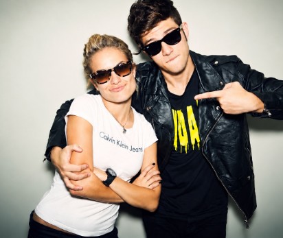 Chay Suede presta homenagem à ex-colega de novela Lua Blanco: 'Vai fazer muita falta'