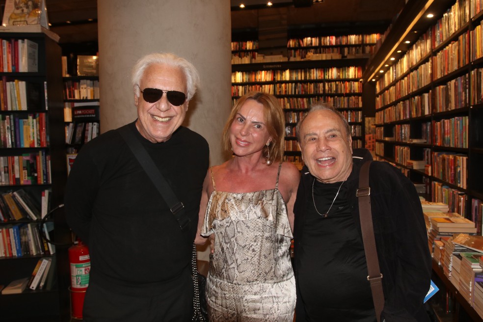 Antonio Fagundes, Mari Saade e Stênio Garcia — Foto: Rogério Fidalgo/AgNews