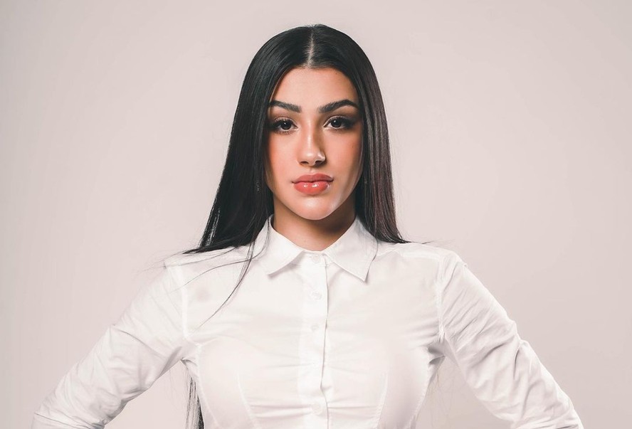Bia Miranda relembra empurrão da mãe após expulsão de Rachel Sherazade de reality