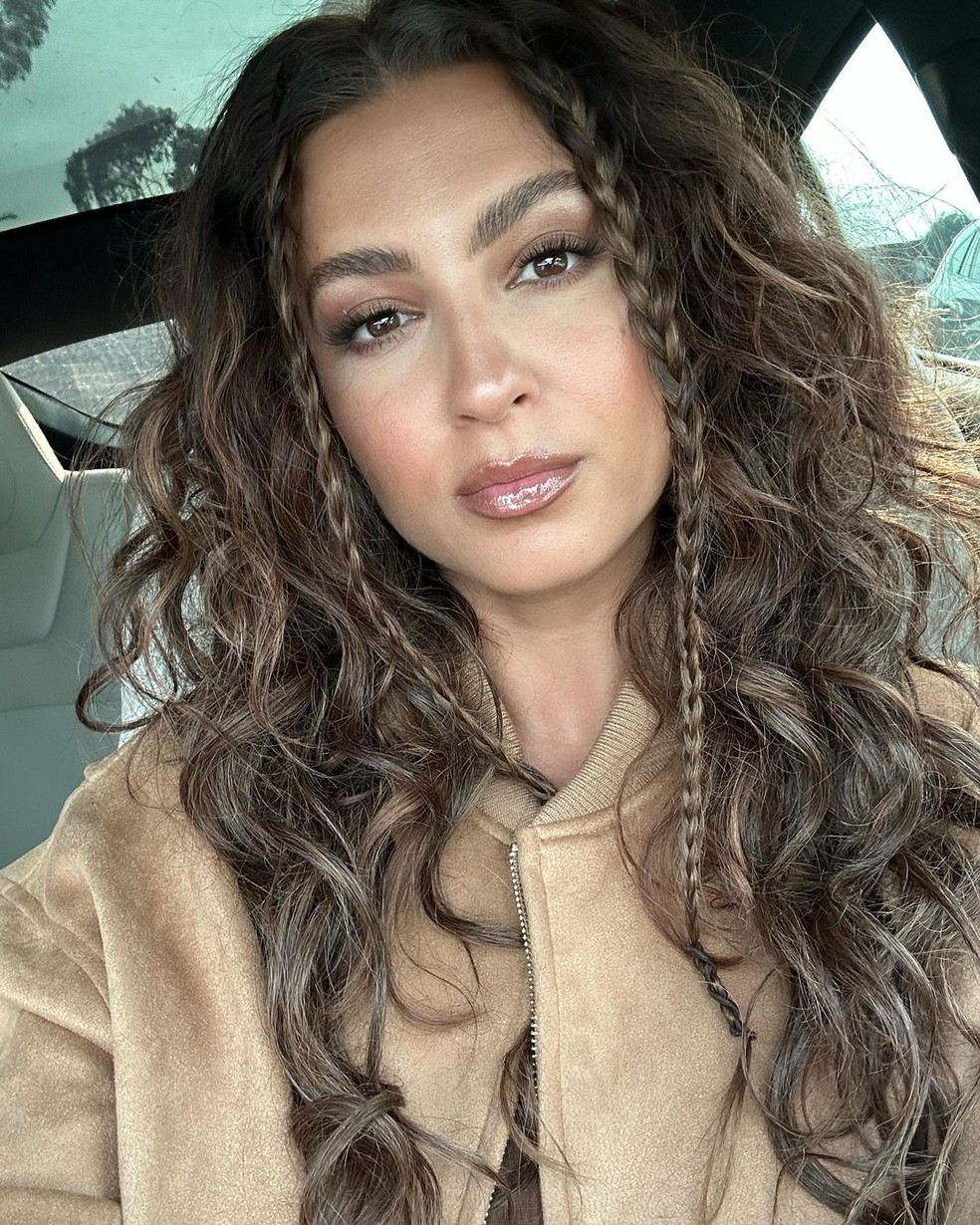 Cantora gospel Tori Kelly é internada com coágulos de sangue nas pernas