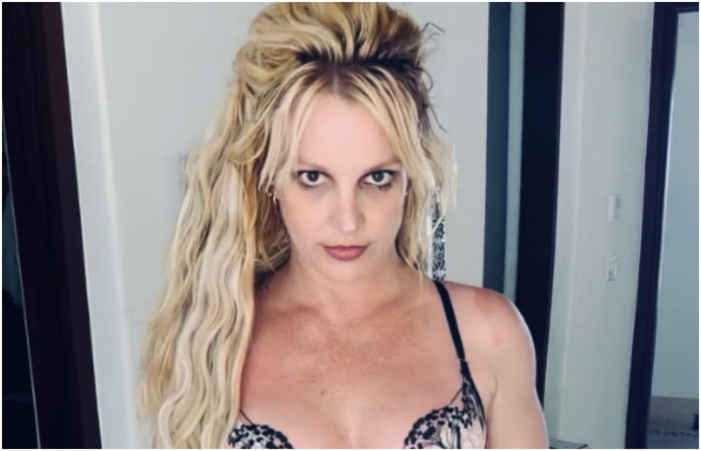 Britney Spears posa de lingerie e deixa tatuagens à mostra — Foto: Reprodução/ Instagram