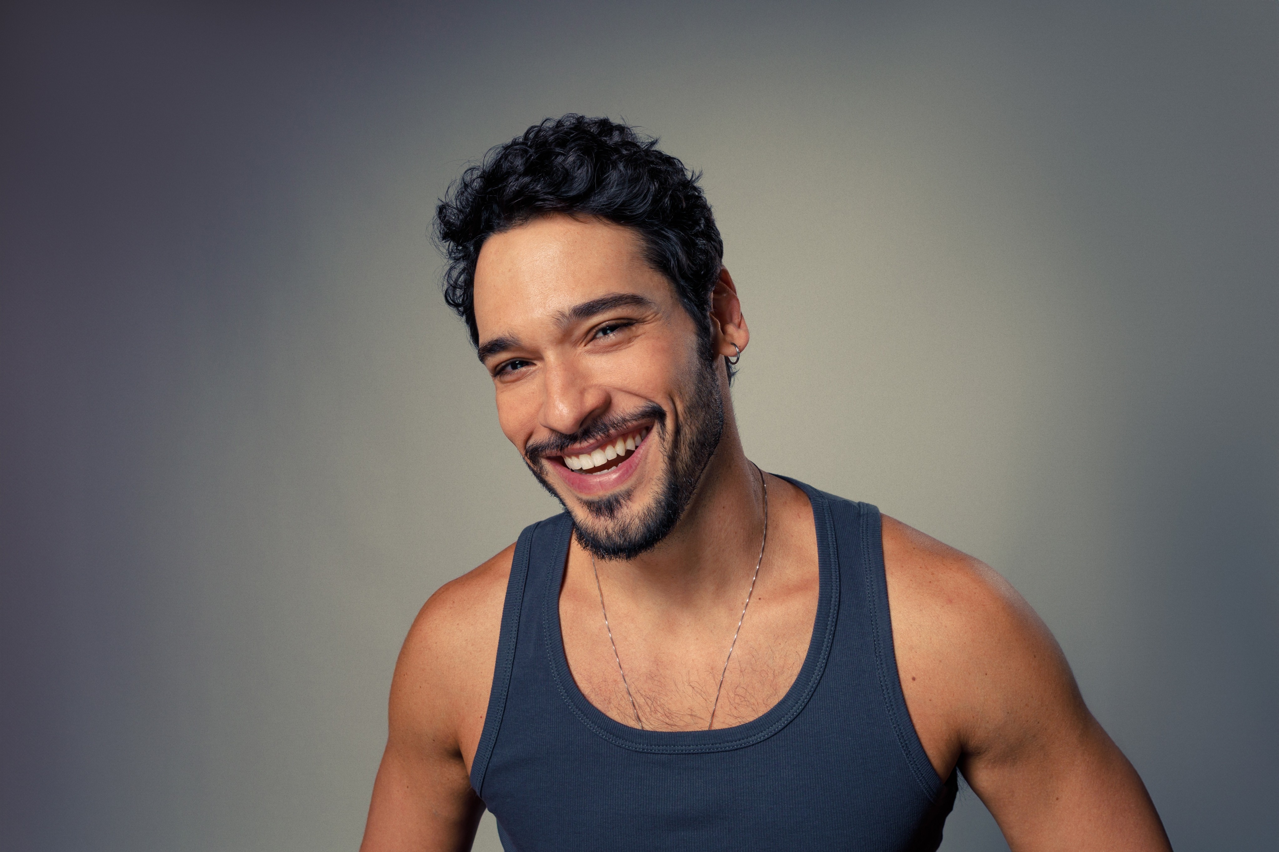 Bruno Fagundes vive antagonista em nova novela vertical do Globoplay: 'Um cafajeste'