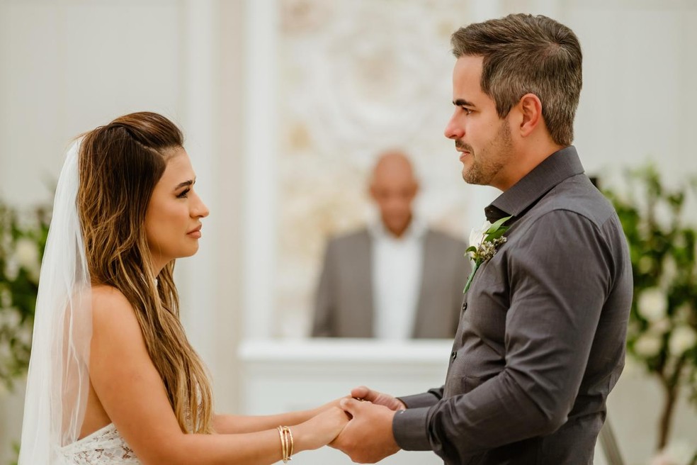 Simone Mendes e Kaká Diniz — Foto: @lasvegastourvip