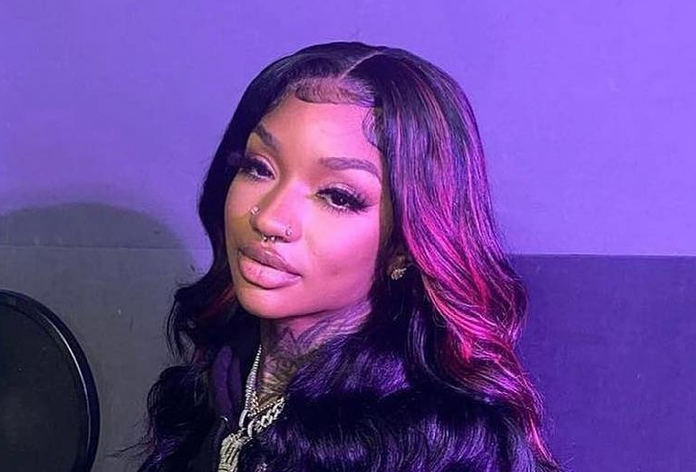 Rapper Enchanting morre, aos 26 anos, um dia após ser internada ...