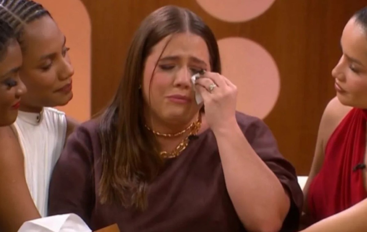 Tati Machado chora ao falar sobre maternidade: 'Maior sonho interrompido'
