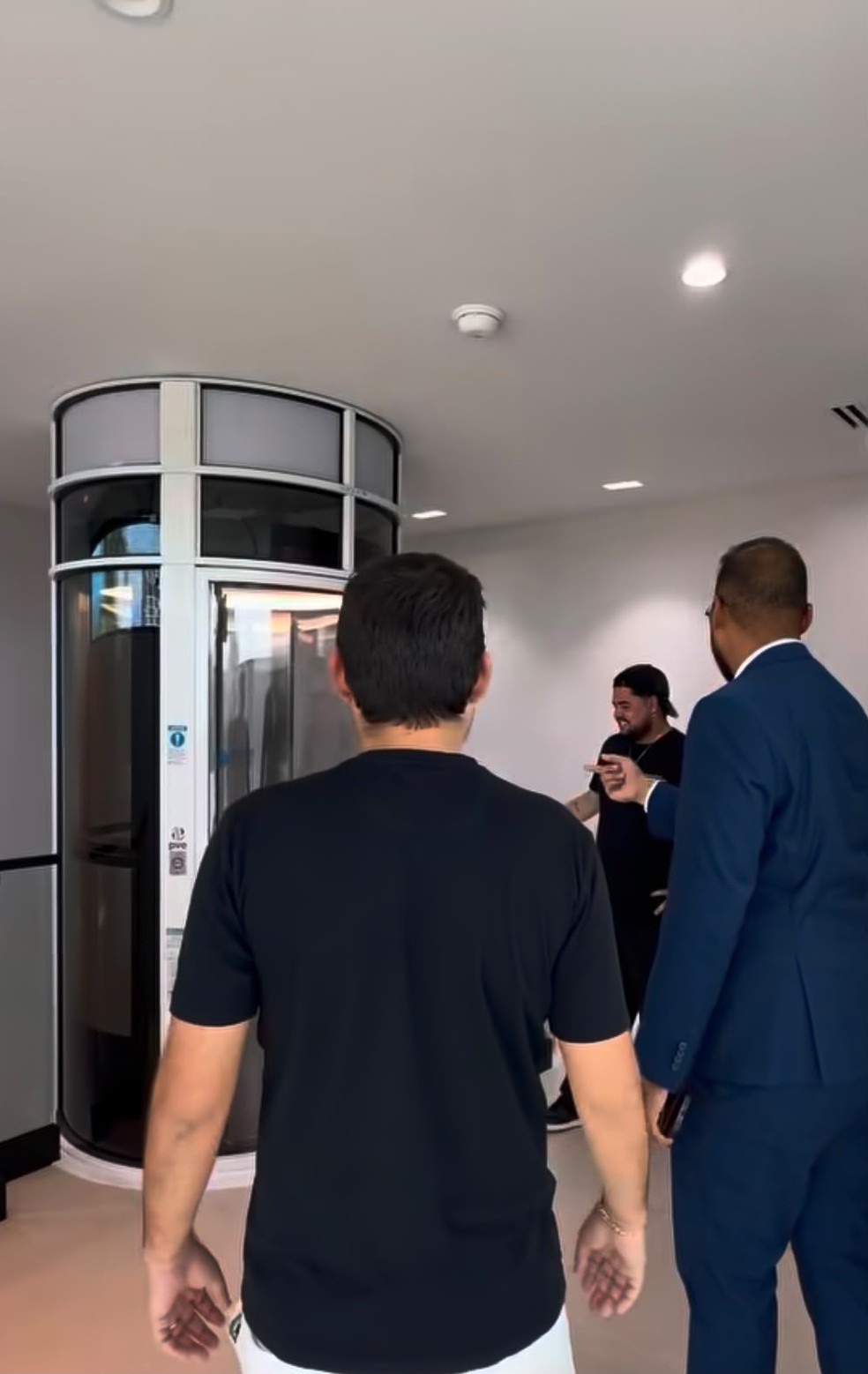 Mansões visitadas por Zé Felipe — Foto: Reprodução/crisalmeida_realtor
