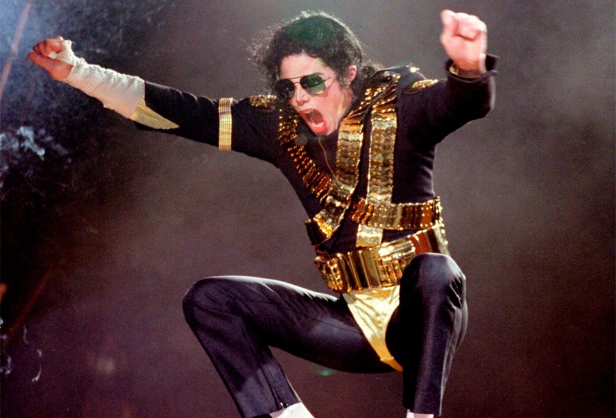 Michael Jackson tem fortuna estimada em R$ 11 bilhões 15 anos após a morte