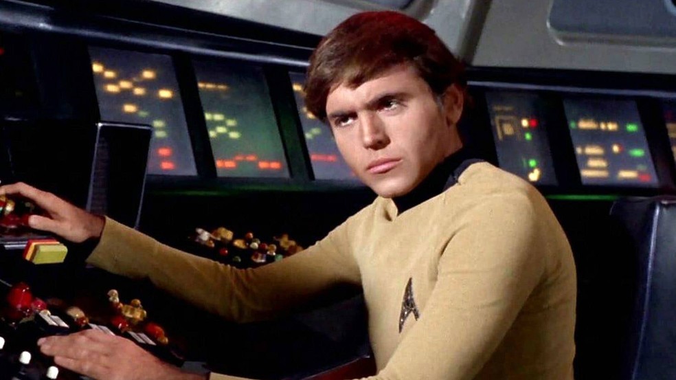 Walter Koenig em 'Star Trek', franquia na qual viveu o navegador Pavel Chekov — Foto: Divulgação/CBS