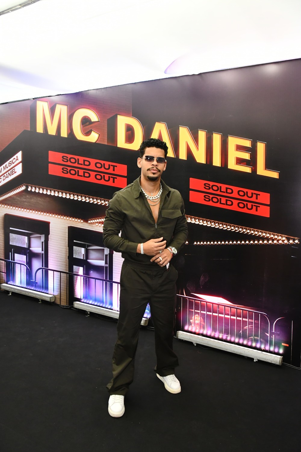 Aniversário de MC Daniel: Qual o melhor look da noite? Vote!