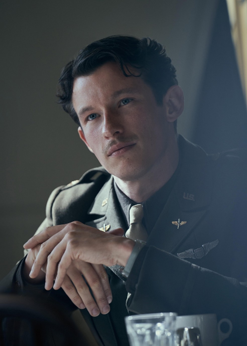 Callum Turner em 'Mestres do Ar' — Foto: Apple TV