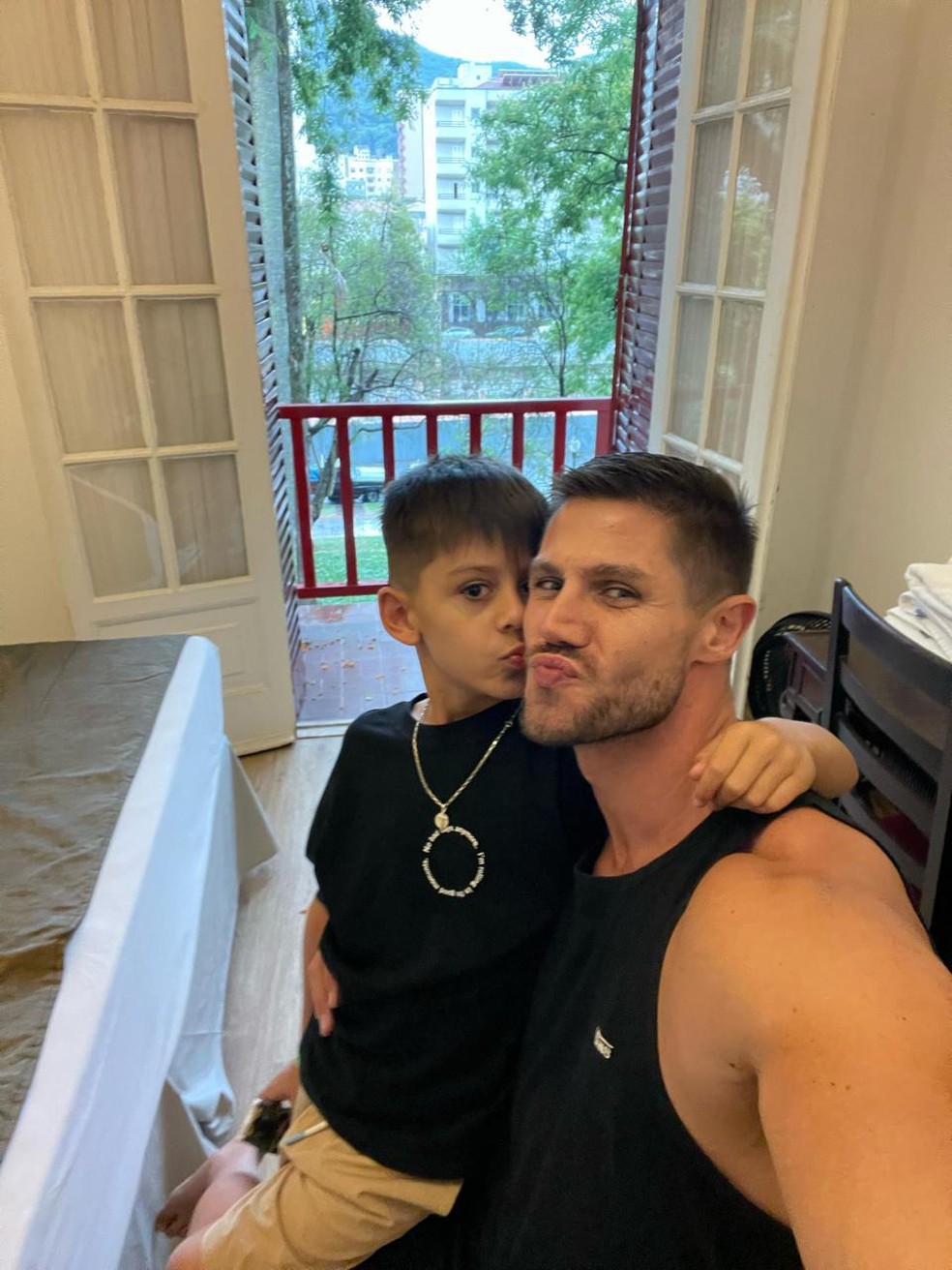Mãe do filho de Jonas Sulzbach, do BBB 26, abre o jogo sobre a relação ...