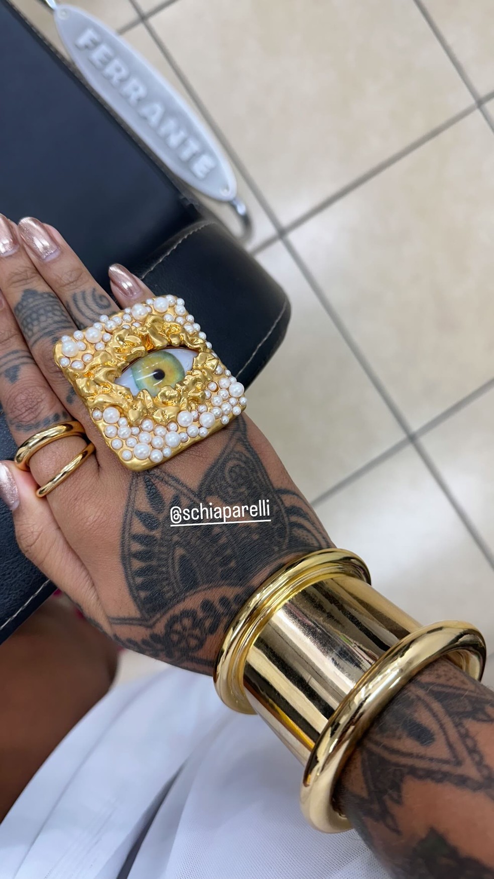 Acessórios de Ludmilla — Foto: Reprodução/Instagram