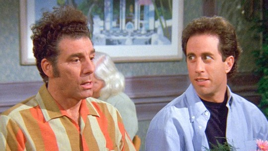 Michael Richards, o Kramer, e Jerry Seinfeld se reencontram 26 anos após fim de 'Seinfeld'