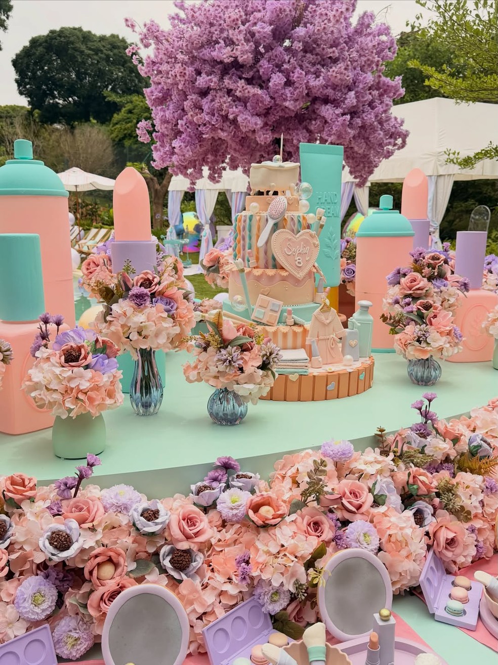 Maíra Cardi faz festão luxuoso de 3 dias com tema spa para aniversário da filha Sophia; confira os detalhes! — Foto: Reprodução/Instagram/@twiggysk