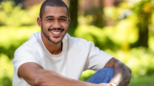 Matheus, ex-BBB 26, expressa remorso e lamenta ter desapontado a mãe