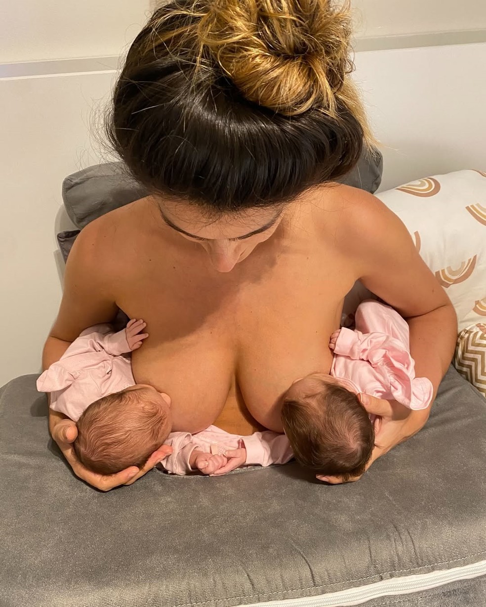 Marcella Fogaça com Sophia e Pietra — Foto: Reprodução/Instagram