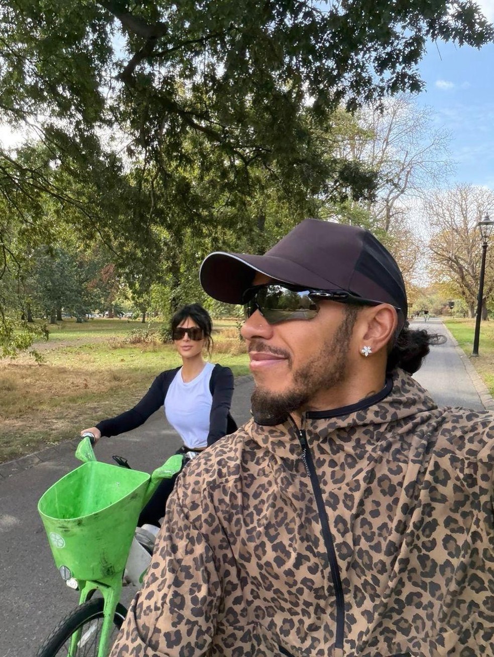 Lewis Hamilton posta dump com Kim Kardashian — Foto: Reprodução/Instagram