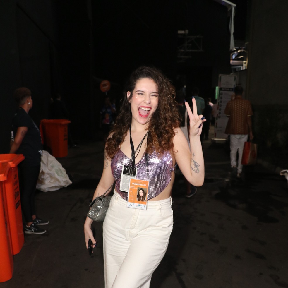Stephanie Gomes(filha de Solange Gomes) chega ao Camarote Lounge Sapucaí — Foto: Rogério Fidalgo/AgNews