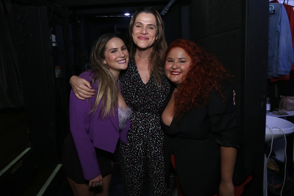 Ingrid Guimarães prestigia estreia de peça de filha da amiga, Heloísa Périssé