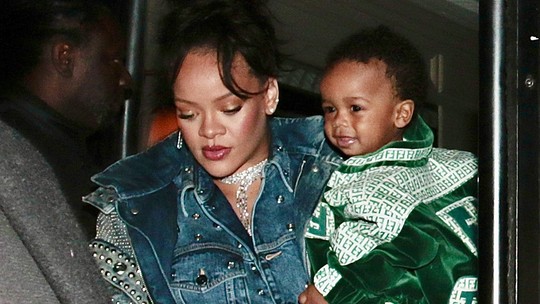 Rihanna sente 'que a família está completa' e não planeja mais filhos diz site