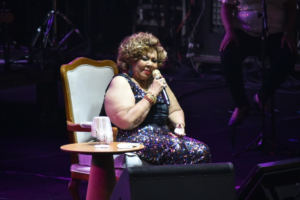 Alcione passa mal durante show — Foto: Felipe Souto Maior/AgNews