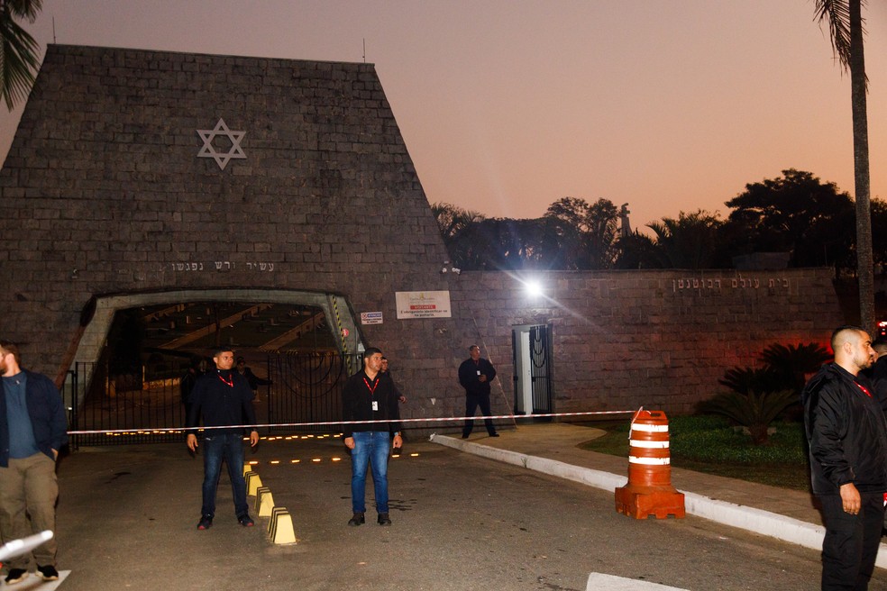 Cemitério Israelita do Butantã, em São Paulo, é o local onde corpo de Silvio Santos será sepultado — Foto: BrazilNews