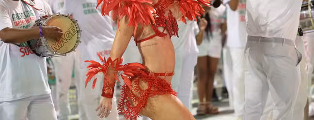 Virginia Fonseca em minidesfile da Grande Rio — Foto: Daniel Pinheiro/BrazilNews