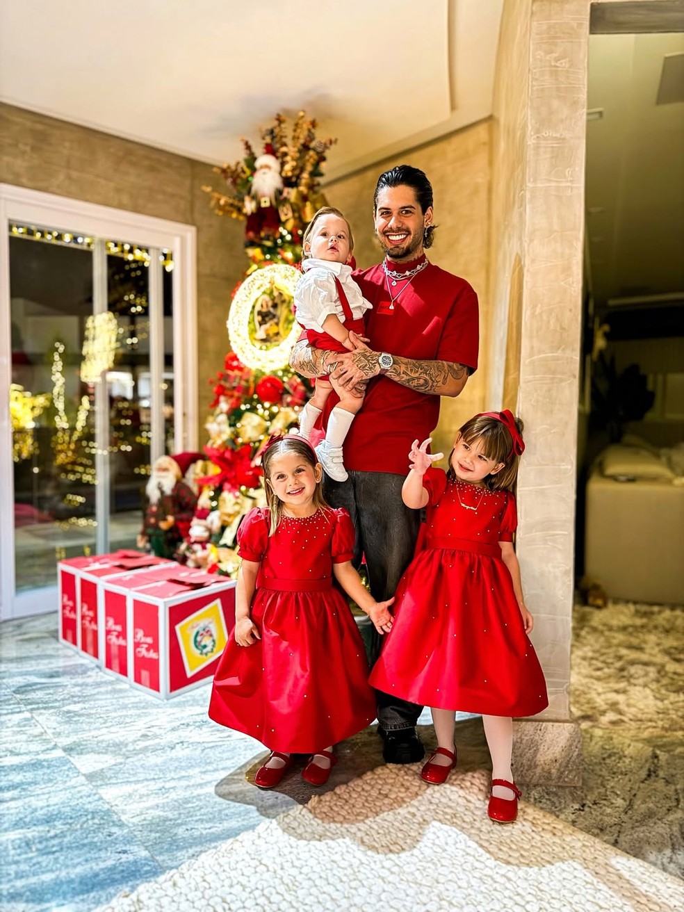 Primeiro Natal de Zé Felipe e Ana Castela — Foto: Reprodução/Instagram