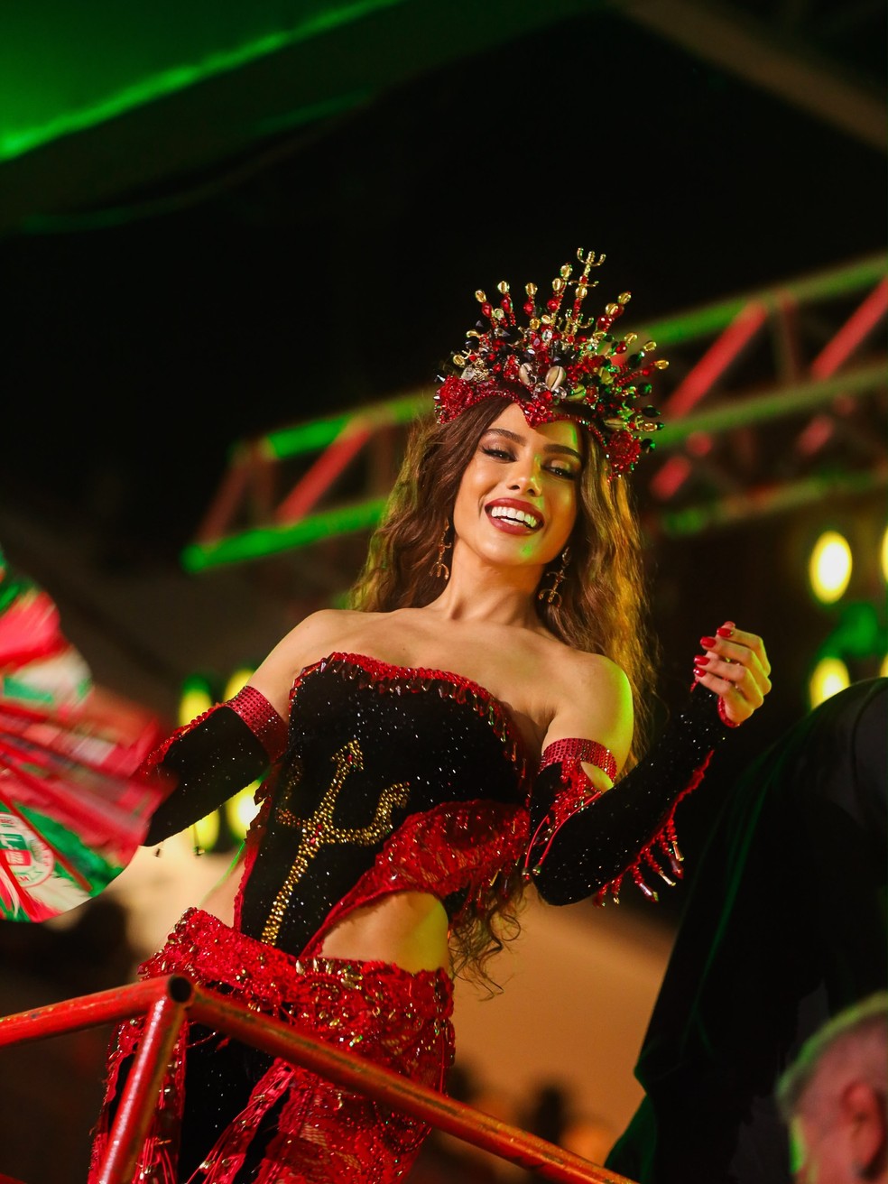 Anitta na Grande Rio — Foto: Reprodução/Instagram
