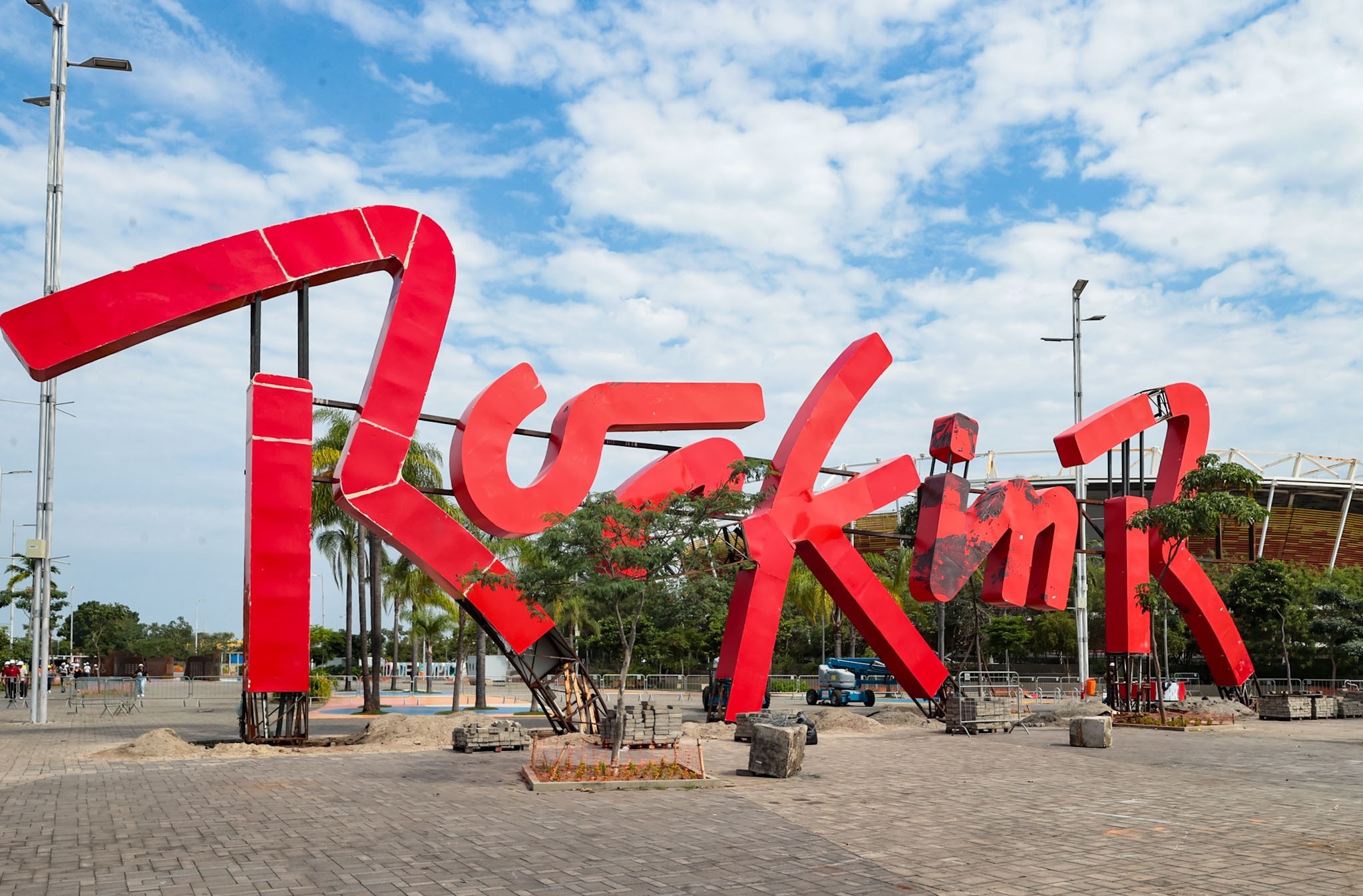 Chope a R$ 23 e sanduíche a R$ 38: confira alguns dos preços para comer e beber no Rock in Rio - QTU Questões do Universo