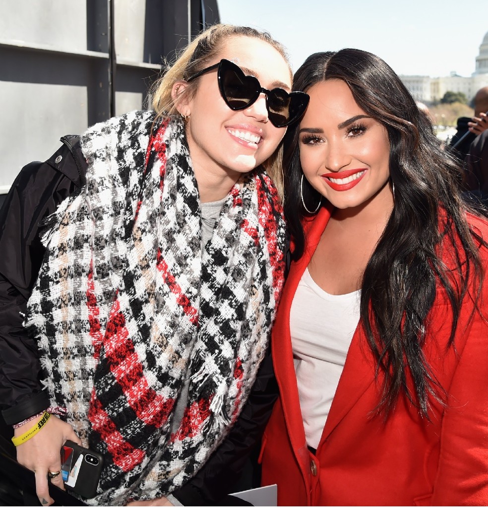 Miley Cyrus e Demi Lovato em encontro em 2018 — Foto: Getty Images