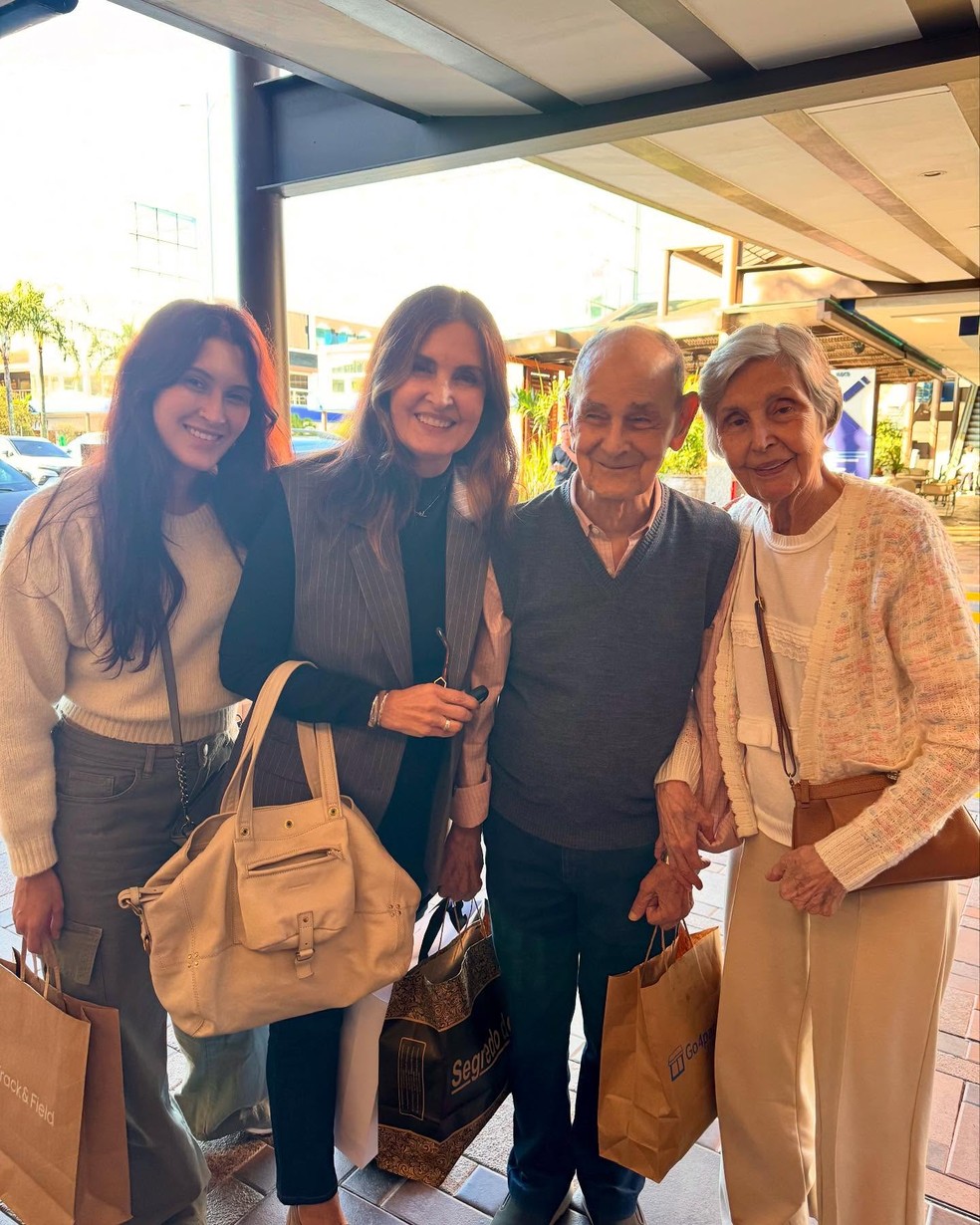 Fátima Bernardes comemora 89 anos do pai — Foto: Reprodução/Instagram