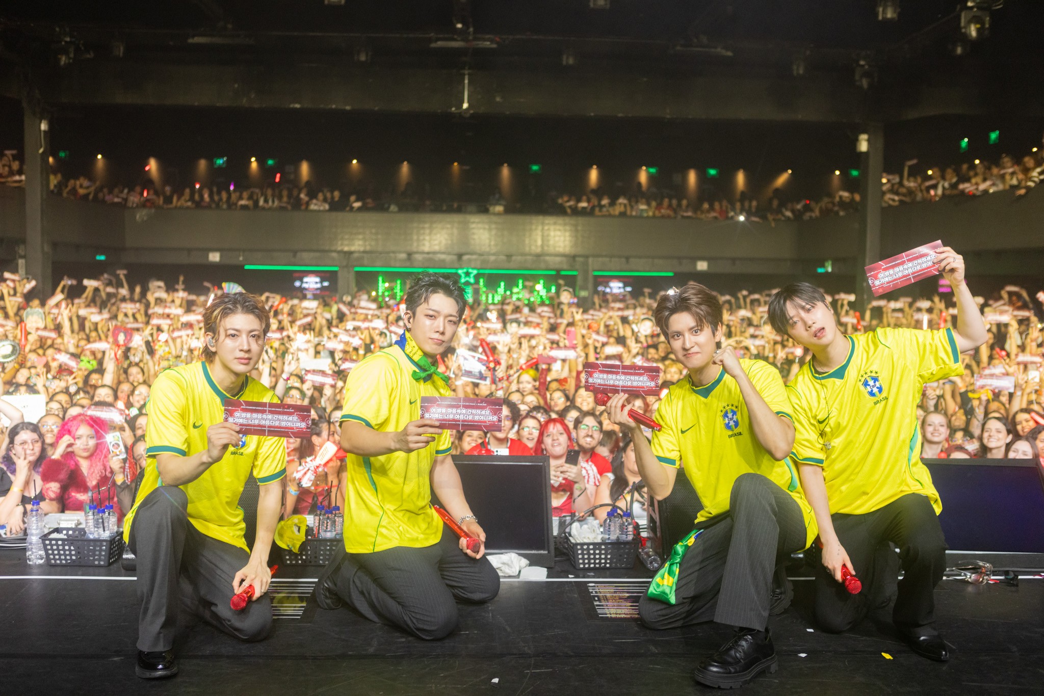 iKON estreia no Brasil após 11 anos e faz show para casa cheia em São Paulo - QTU Questões do Universo