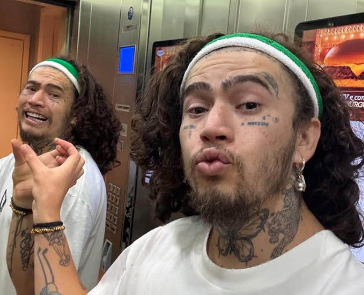 Whindersson Nunes faz a primeira aparição após afastamento para cuidar da saúde em clínica