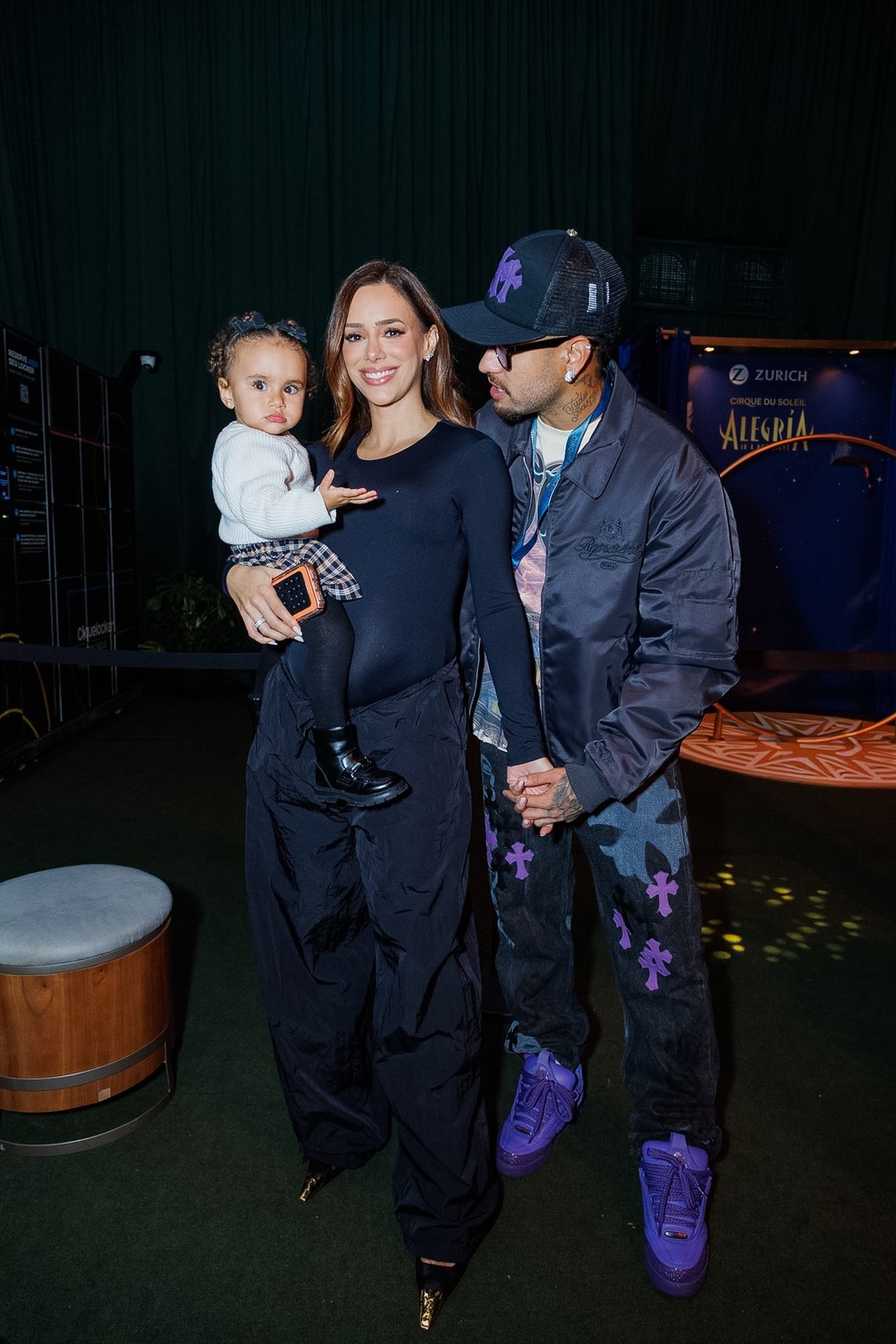 Neymar e Bruna Biancardi com Mel — Foto: Clayton Felizardo/Brazilnews