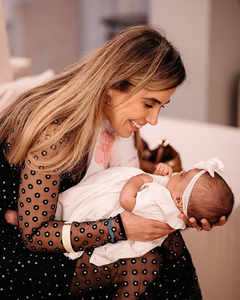 Wanessa Camargo e a irmã, Clara — Foto: Reprodução/Instagram