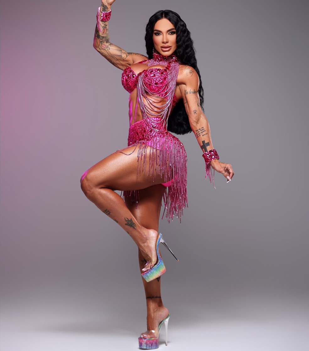 Kamila Simioni: 'Rainha de bateria não precisa saber sambar quando ...