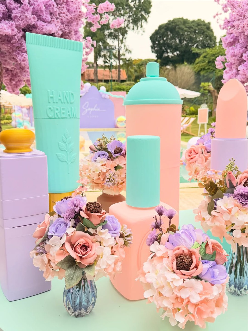 Maíra Cardi faz festão luxuoso de 3 dias com tema spa para aniversário da filha Sophia; confira os detalhes! — Foto: Reprodução/Instagram/@twiggysk